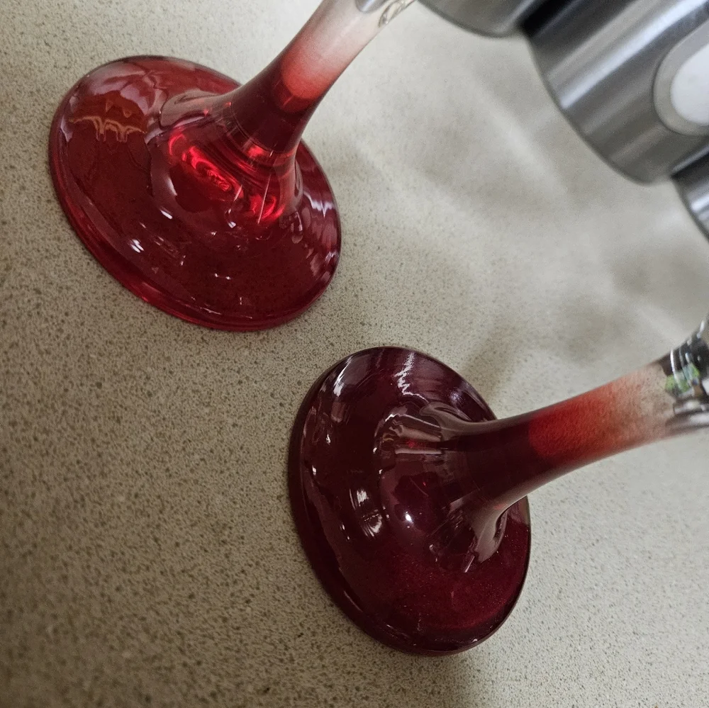 Valentines day wine glasses